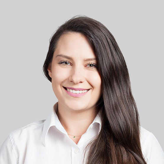 Klaudia Kozak - Specjalista ds. finalizacji transakcji - Freedom