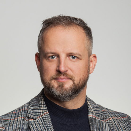 Szymon Krajewski - Agent Nieruchomości - Freedom