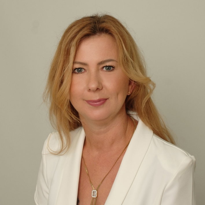Lidia Bieńkowska-Sinkiewicz - Dyrektor Oddziału - Freedom
