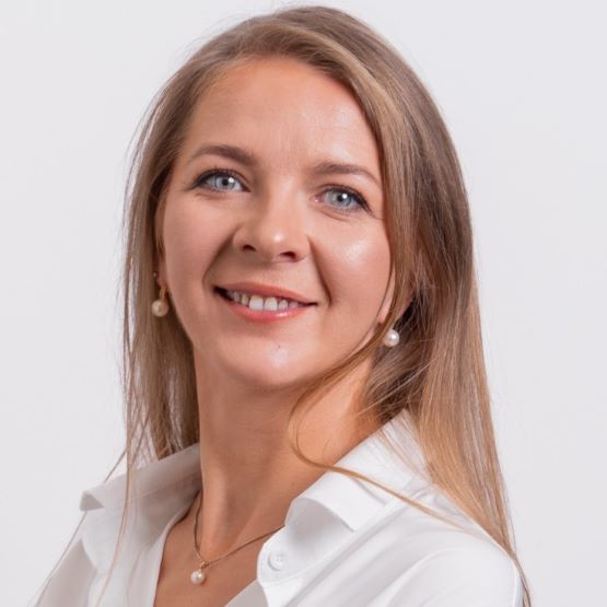 Henryka Szulakiewicz - Agent Nieruchomości - Freedom