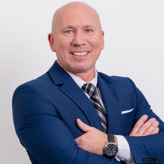 Leszek Dąbrowski - Agent Nieruchomości - Freedom