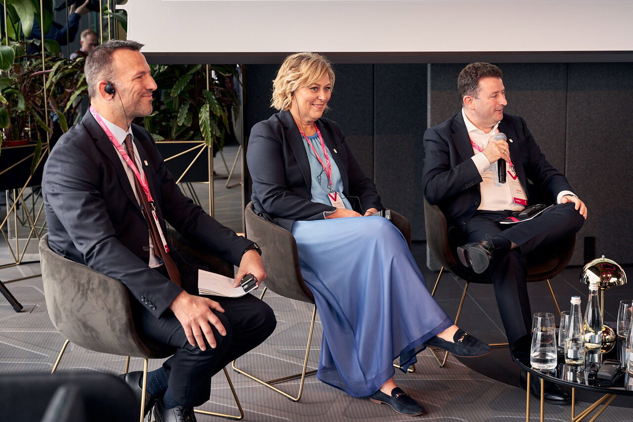 Konferencja Freedom i Otthon Centrum