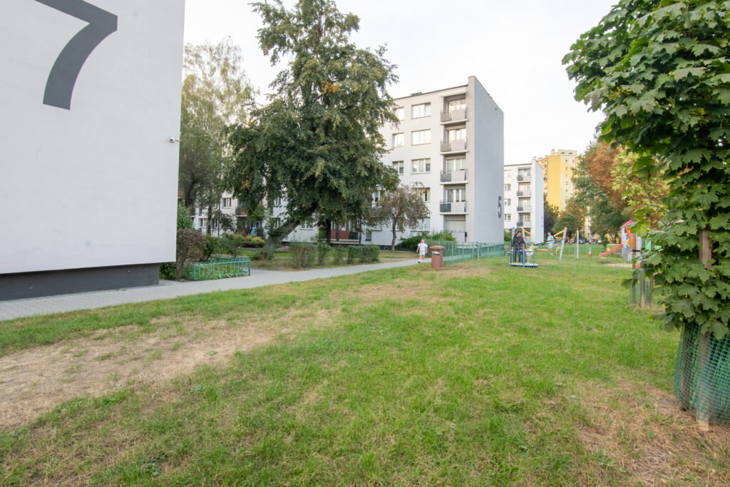 Na wynajem 3 pokojowe mieszkanie 46m2 os. Planty - zdjęcie 28