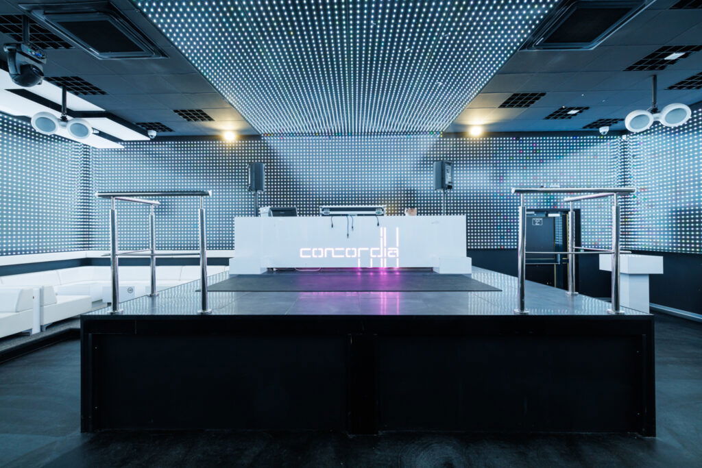 Klub muzyczny w pełni wyposażony z potencjałem - zdjęcie 6