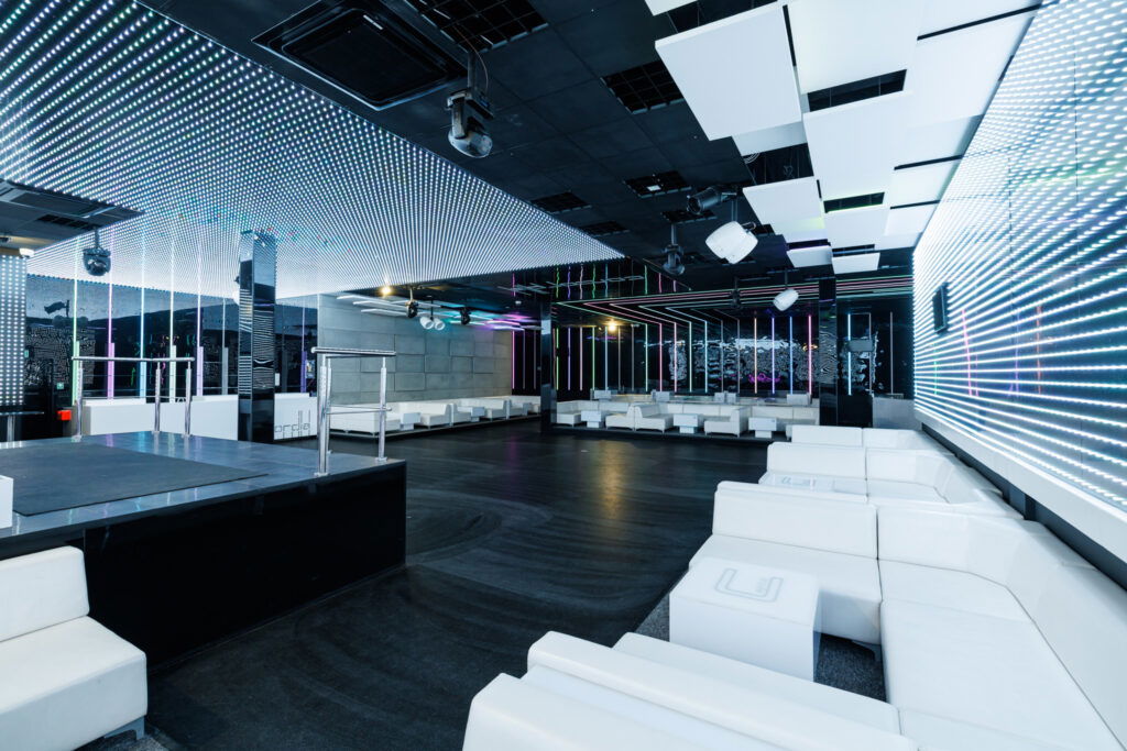 Klub muzyczny w pełni wyposażony z potencjałem - zdjęcie 16