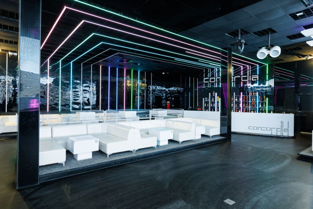 Klub muzyczny w pełni wyposażony z potencjałem - zdjęcie 7