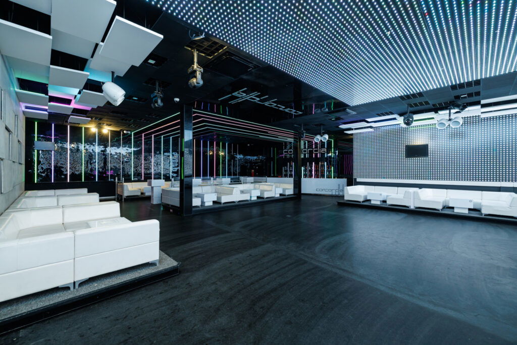 Klub muzyczny w pełni wyposażony z potencjałem - zdjęcie 2