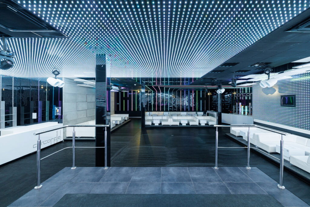 Klub muzyczny w pełni wyposażony z potencjałem - zdjęcie 20