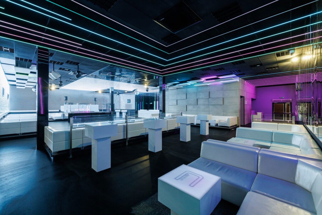 Klub muzyczny w pełni wyposażony z potencjałem - zdjęcie 4