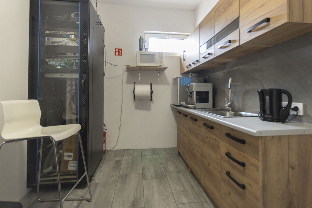 Budynek idealny pod Twoje plany - top lokalizacja! - zdjęcie 10