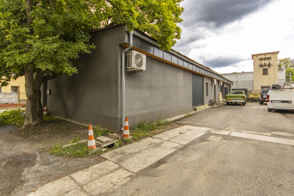 Budynek idealny pod Twoje plany - top lokalizacja! - zdjęcie 8