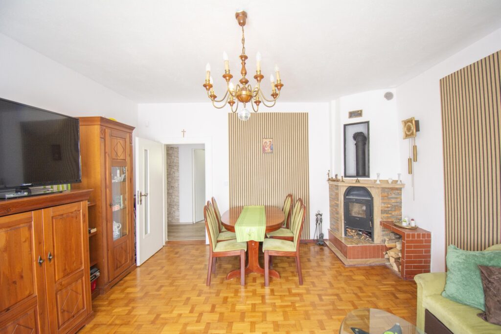 Mieszkanie 72 m² z garażem i lokalem użytkowym - zdjęcie 5