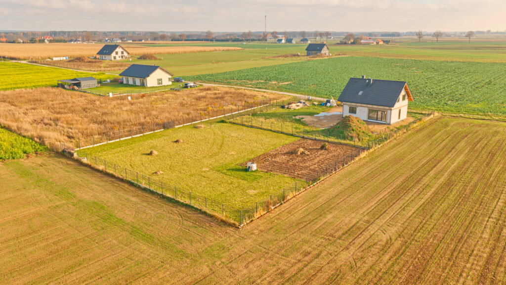 Działka budowlana 1539 m² z warunkami zabudowy - zdjęcie 8