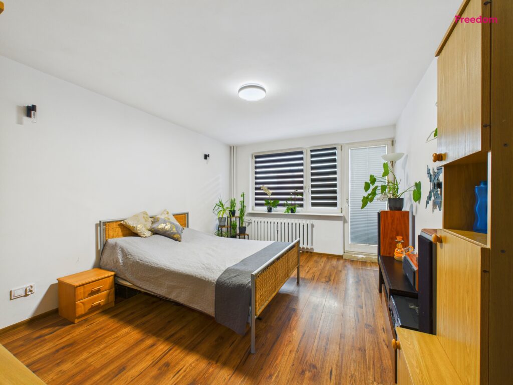 Na sprzedaż mieszkanie 4 pokojowe, 68m2. - zdjęcie 3