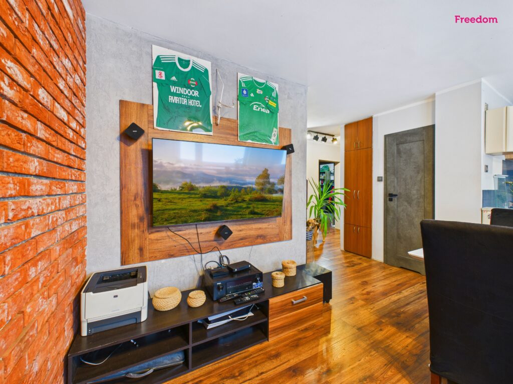 Na sprzedaż mieszkanie 4 pokojowe, 68m2. - zdjęcie 5