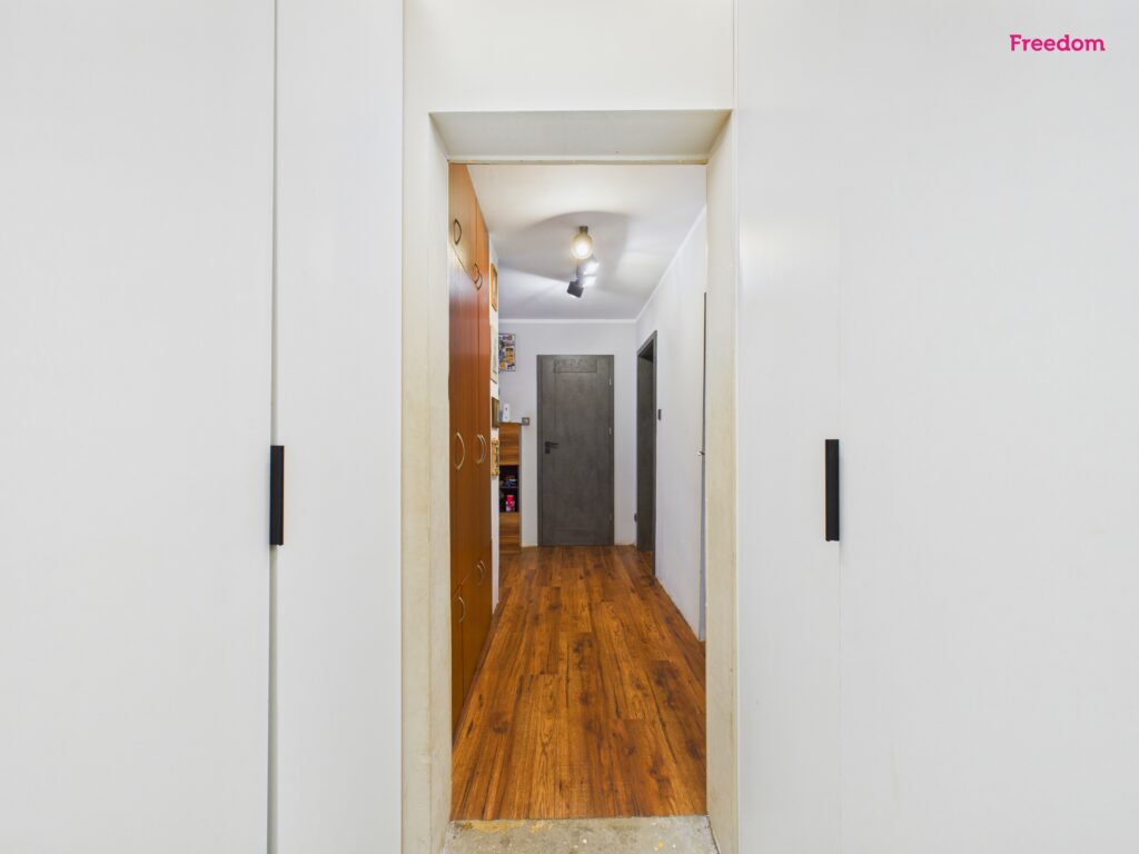 Na sprzedaż mieszkanie 4 pokojowe, 68m2. - zdjęcie 22