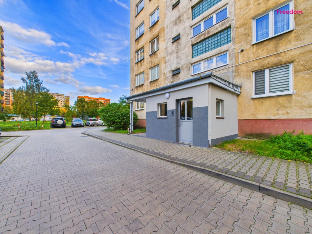 Na sprzedaż mieszkanie 4 pokojowe, 68m2. - zdjęcie 25