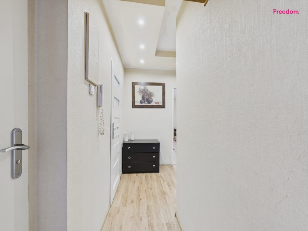 Do wynajęcia 3-pokojowe mieszkanie na Michałowie - zdjęcie 8