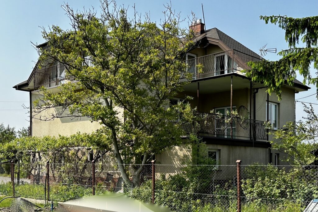 Duży dom z ogrodem w Bogucinie, 233 m² - zdjęcie 60