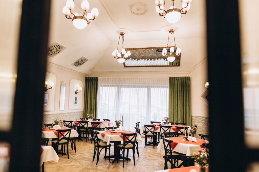 GOTOWA SPÓŁKA RESTAURACYJNA NA SPRZEDAŻ! - zdjęcie 3