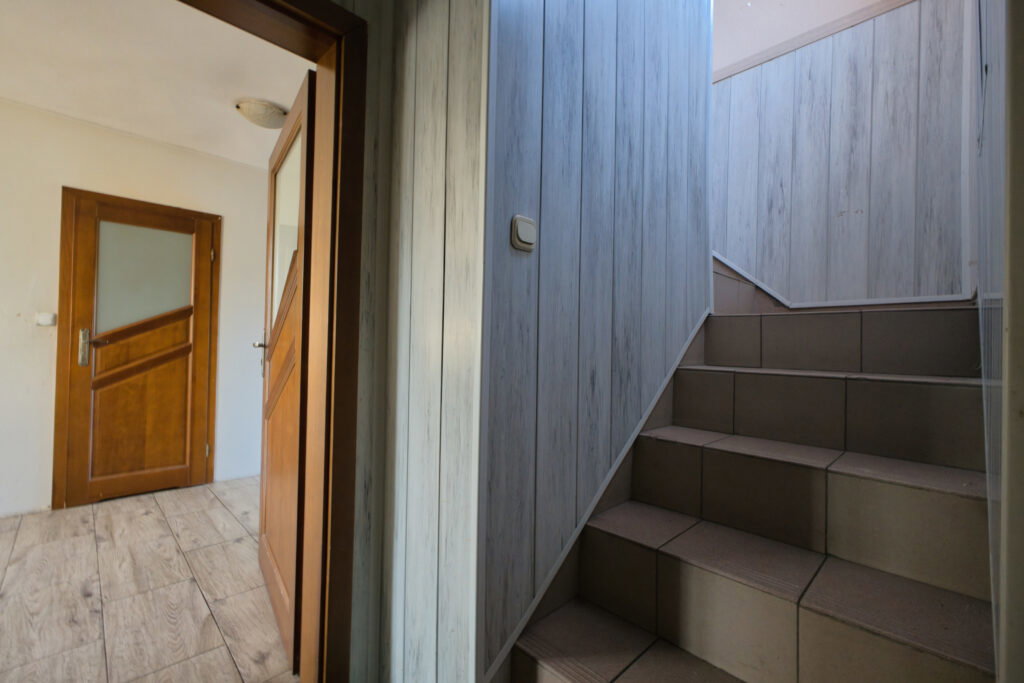 Dom z potencjałem w Iławie – 5 pokoi i ogród - zdjęcie 10