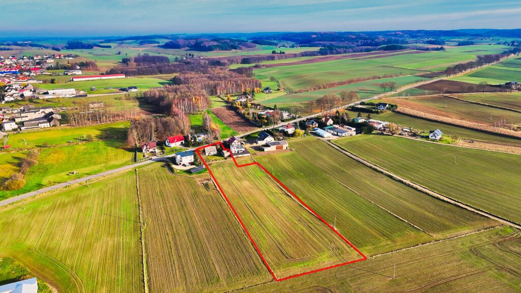 Dom w Złotowie z działką 0,89 ha - zdjęcie 2