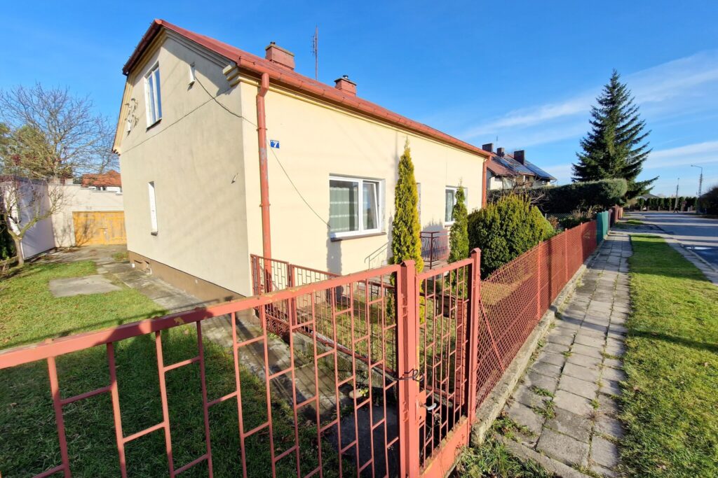 Duża działka 1000 m2 z domem blisko AWF i centrum - zdjęcie 2