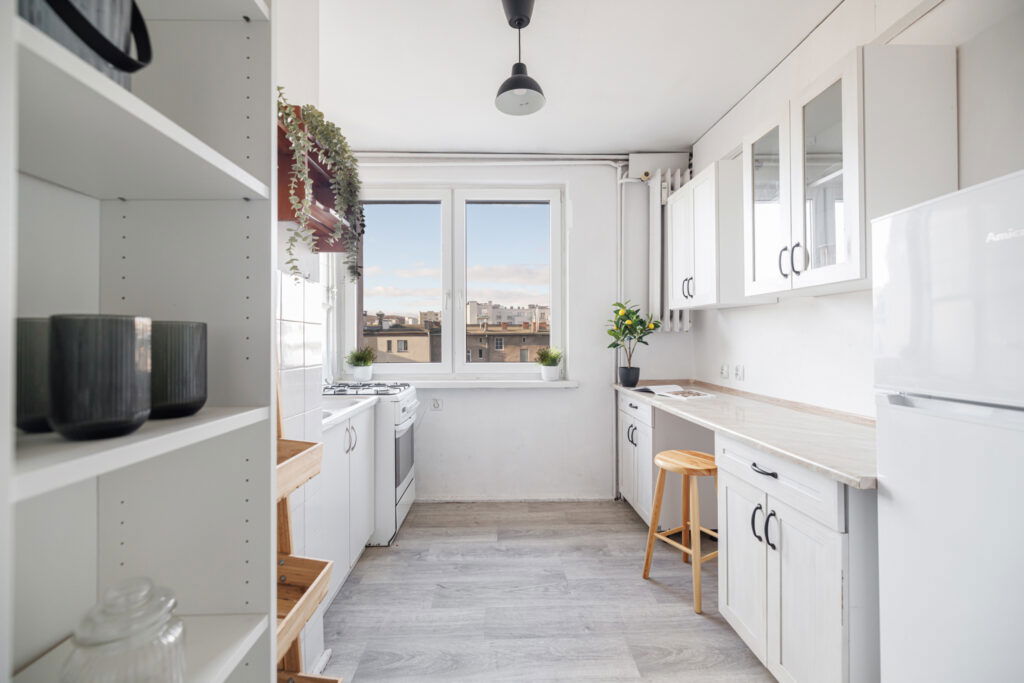 Kawalerka w sercu Gdyni, ul. Świętojańska 12; 32m2 - zdjęcie 5