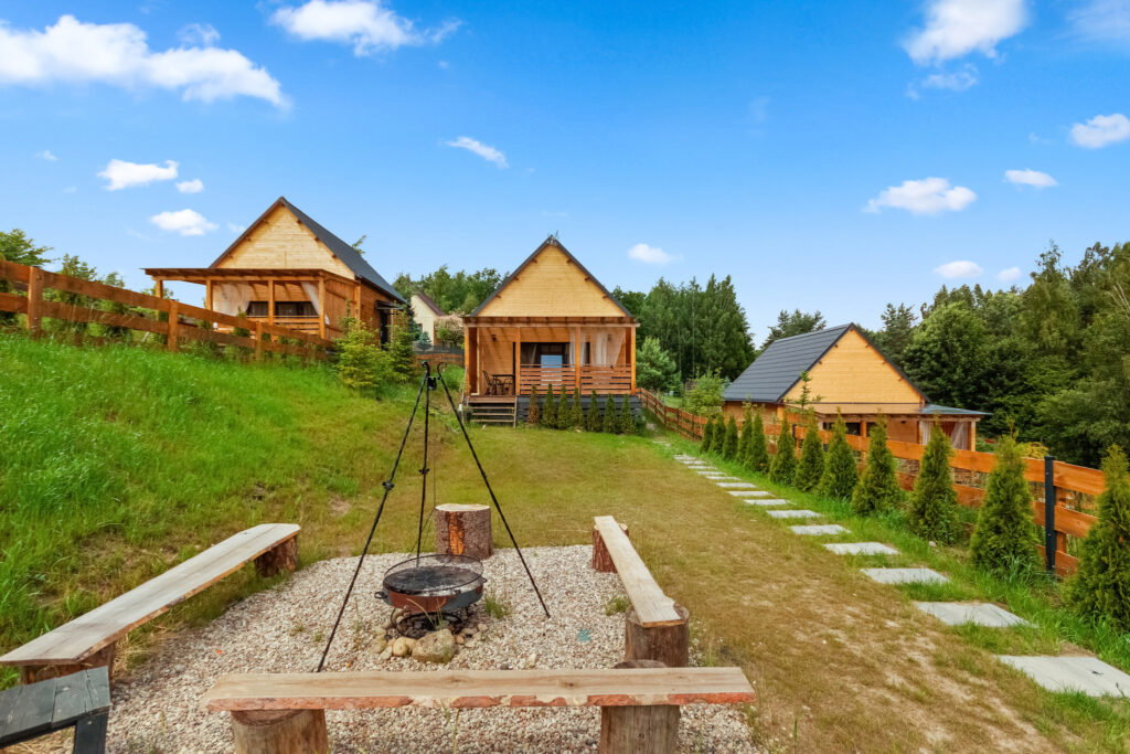 Gotowy biznes 6 nowych domów na Mazurach na wynajm - zdjęcie 2
