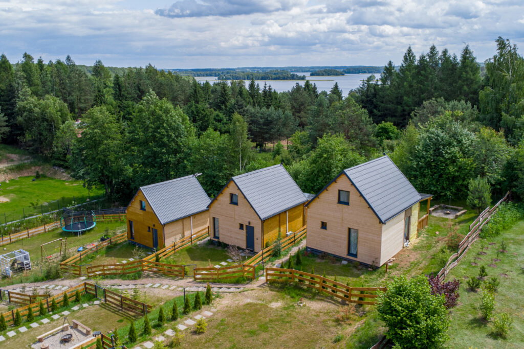 Gotowy biznes 6 nowych domów na Mazurach na wynajm - zdjęcie 27