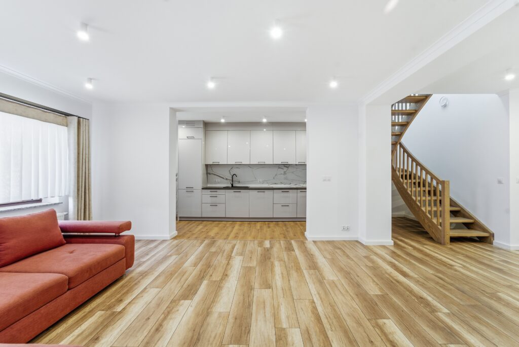 Środkowy segment , Laryszów,  do negocjacji ! - zdjęcie 3