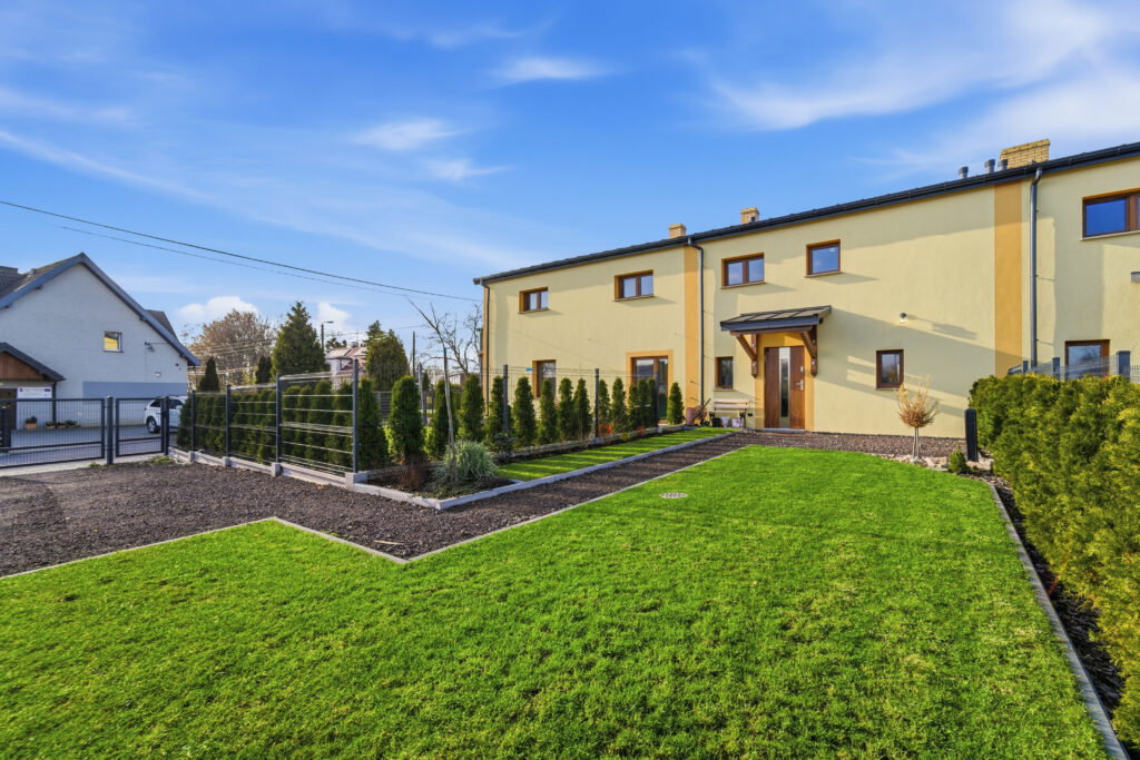 Środkowy segment , Laryszów,  do negocjacji ! - zdjęcie 21