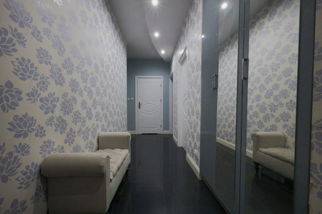 Os. Piastowskie 3 pokoje, pierwsze piętro - zdjęcie 2