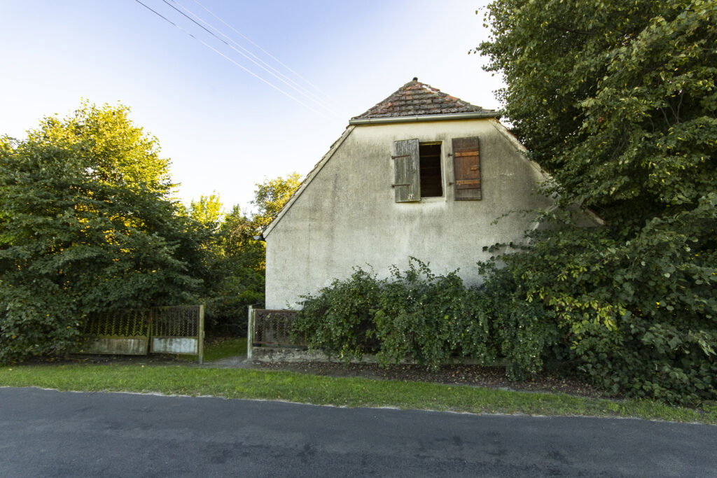 Urokliwa działka z domem i lasem - Twój azyl! - zdjęcie 26