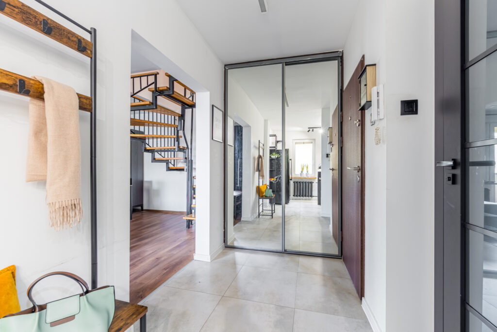 3 pokoje, 2 poziomy, Metro, balkon, parking. - zdjęcie 26