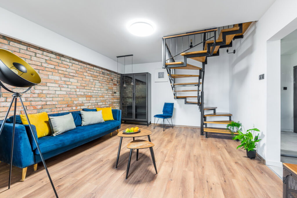 3 pokoje, 2 poziomy, Metro, balkon, parking. - zdjęcie 1