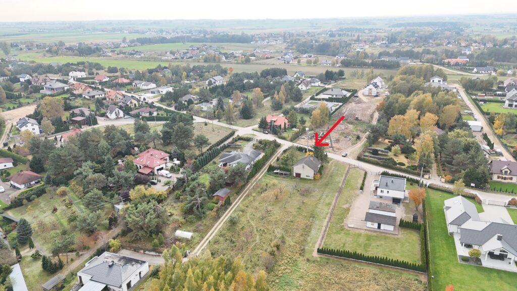 DOM na duzej działce 53 ARY z domem i WZ - zdjęcie 13