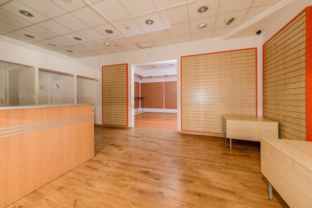 Lokal w galerii handlowej na sprzedaż - zdjęcie 3