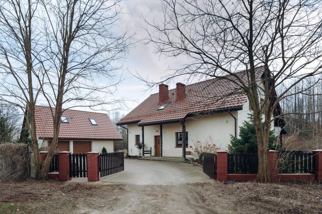 Dom  wolnostojący w Złejwsi Małej - zdjęcie 1