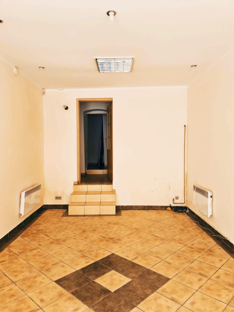 Lokal w centrum Jawora - zdjęcie 2