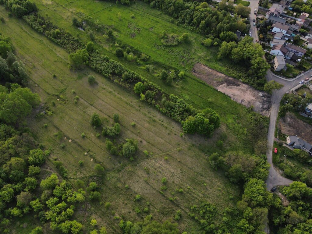 Teren inwestycyjny przy ul. Rutki Laskier - zdjęcie 8