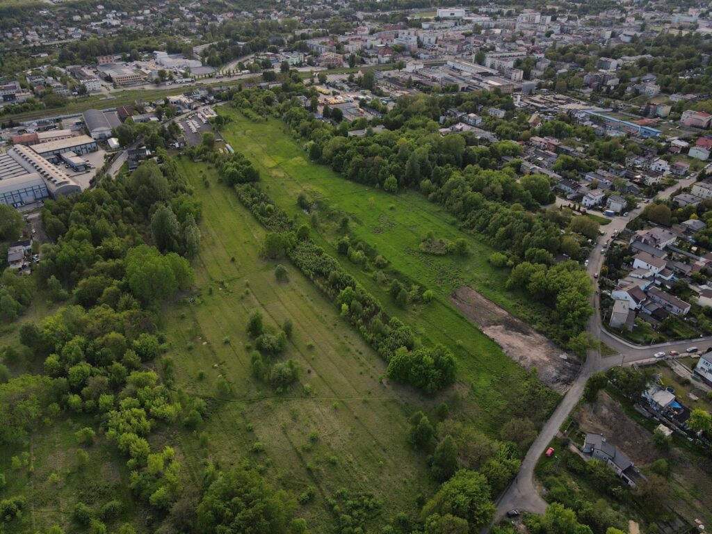 Teren inwestycyjny przy ul. Rutki Laskier - zdjęcie 9