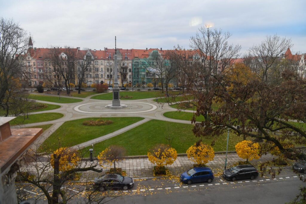 Przestronne mieszkanie w centrum Legnicy, 99,03 m2 - zdjęcie 16