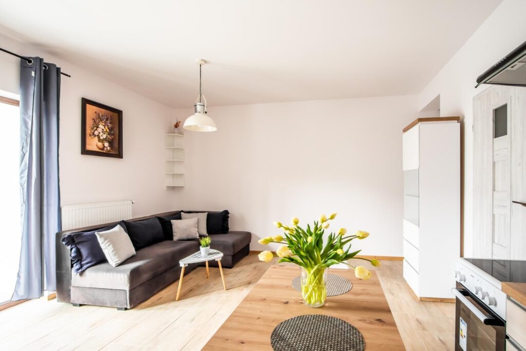 1-pokojowe nowe mieszkanie Os.Słoneczne - zdjęcie 1