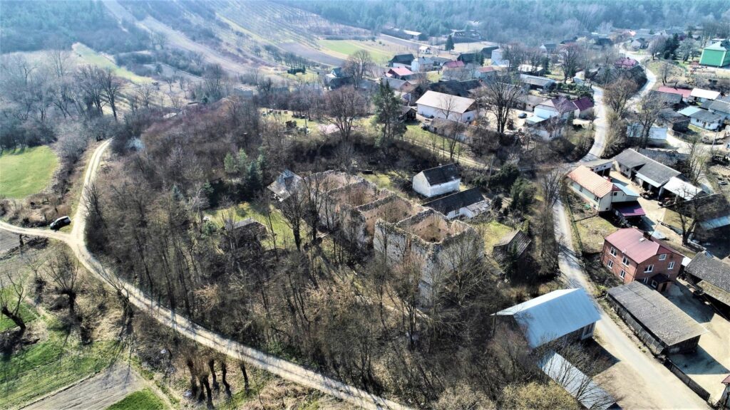 Zabytkowy spichlerz - zdjęcie 2