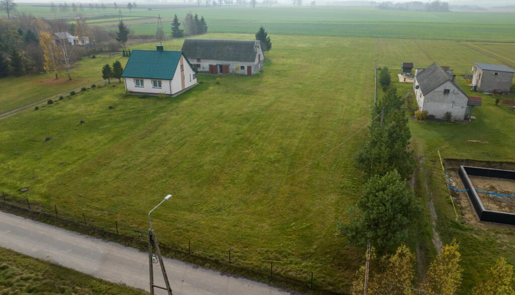 Działka pod zabudowę mieszkaniową - Kurki - zdjęcie 9