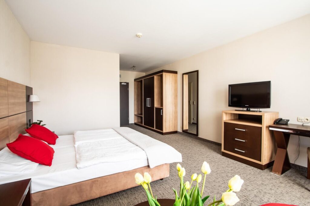 Apartament w hotelu 200 m od morza - zdjęcie 1