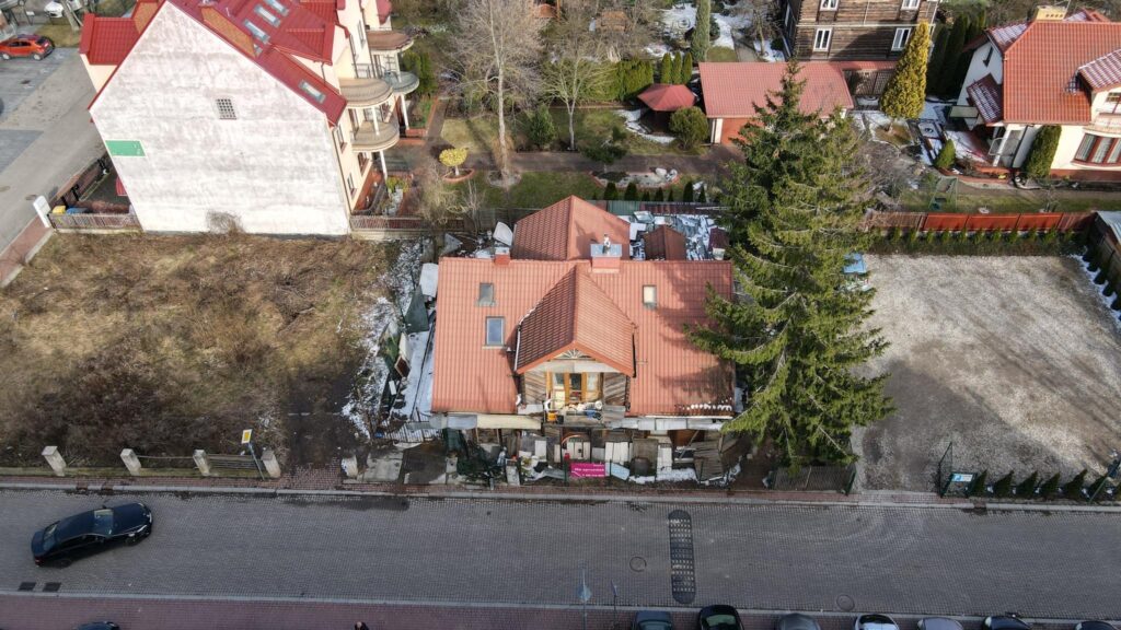 Stary dom na Bojarach, działka 400m2 - zdjęcie 1