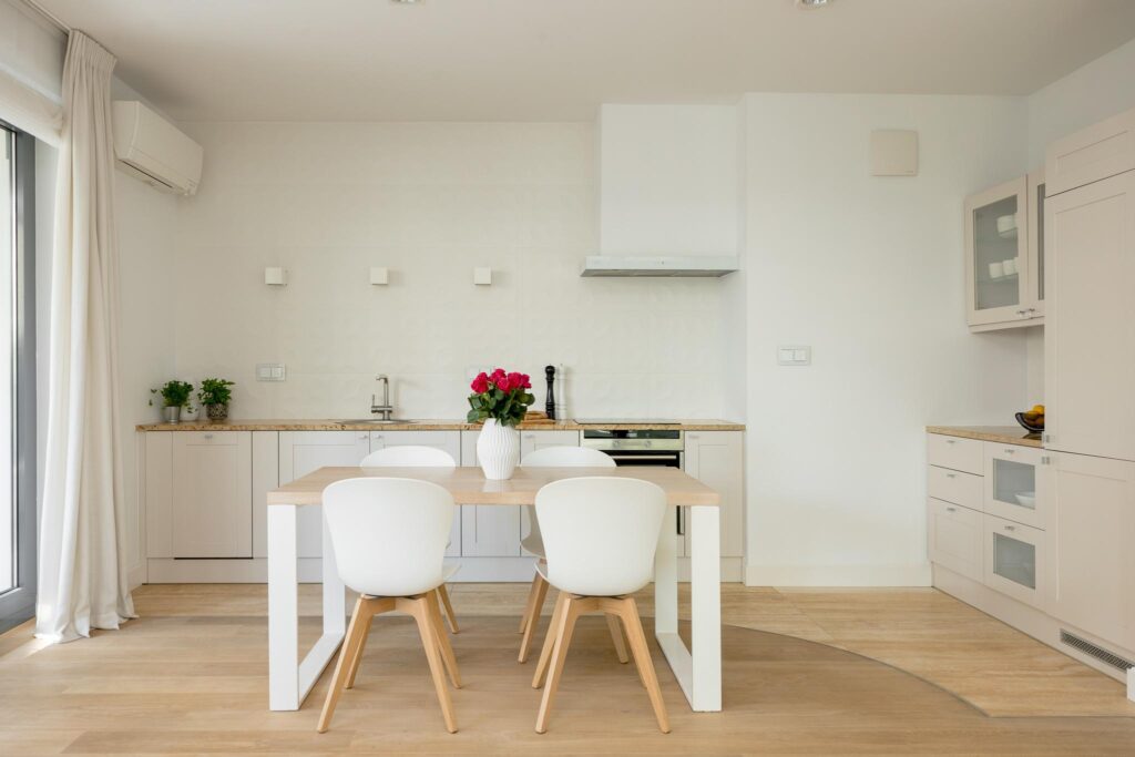 3 pokojowy, przestronny apartament, Grzybowska - zdjęcie 3