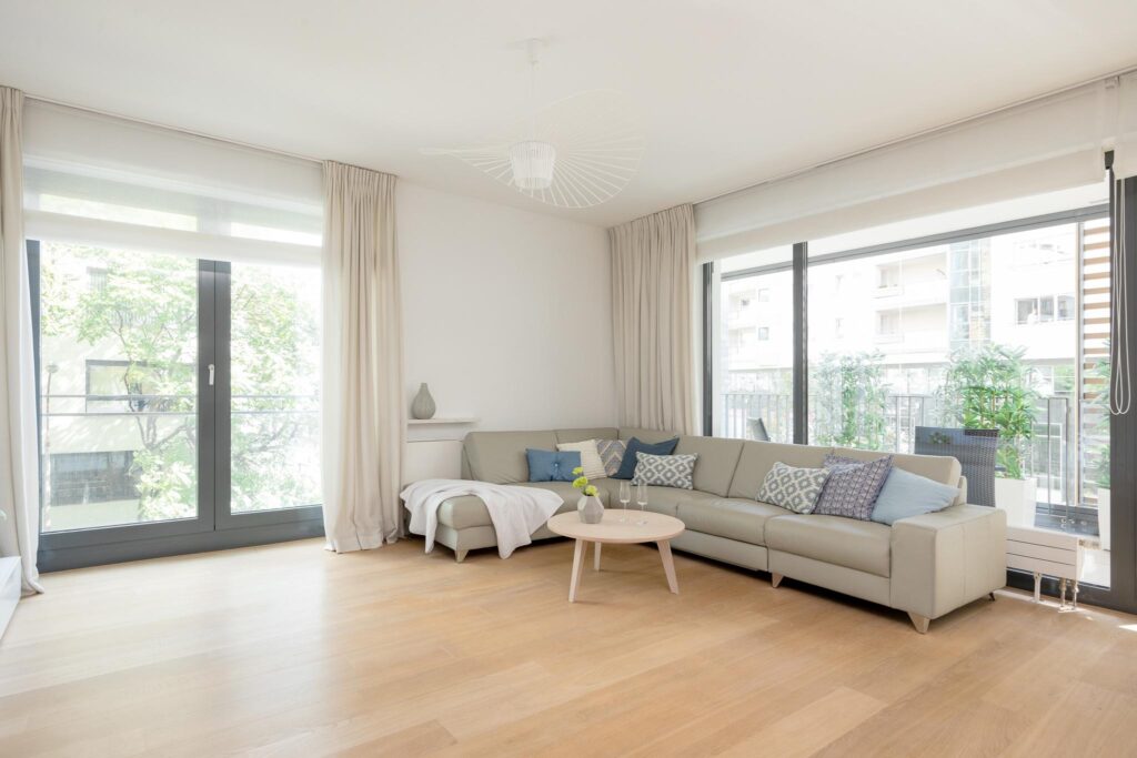 3 pokojowy, przestronny apartament, Grzybowska - zdjęcie 2